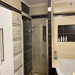 Appartement S Garazi A Balkonem