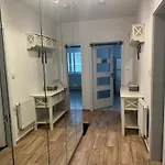 Appartement S Garazi A Balkonem