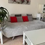 Appartement S Garazi A Balkonem *