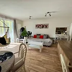S Garazi A Balkonem Appartement