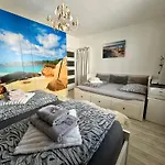 Appartement S Garazi A Balkonem *