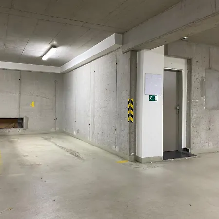 Apartamento S Garáží A Balkónem