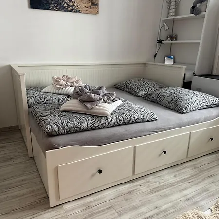 Appartement S Garazi A Balkonem