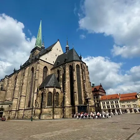 S Garáží A Balkónem Plzeň
