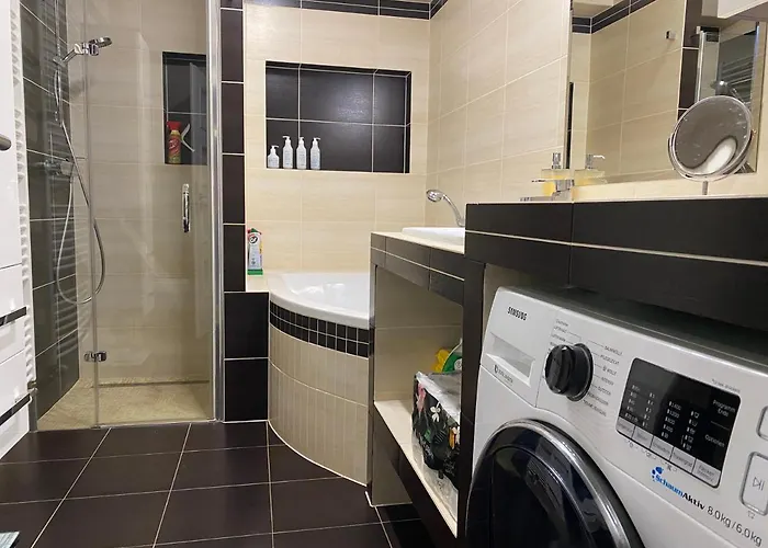 S Garazi A Balkonem *