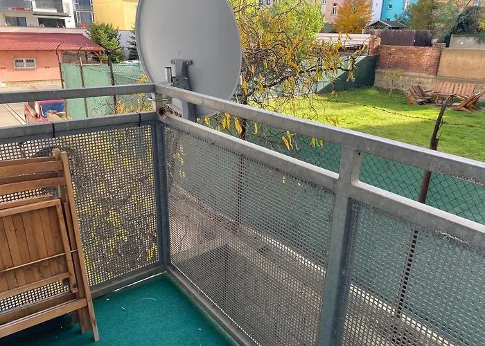 דירה S Garazi A Balkonem