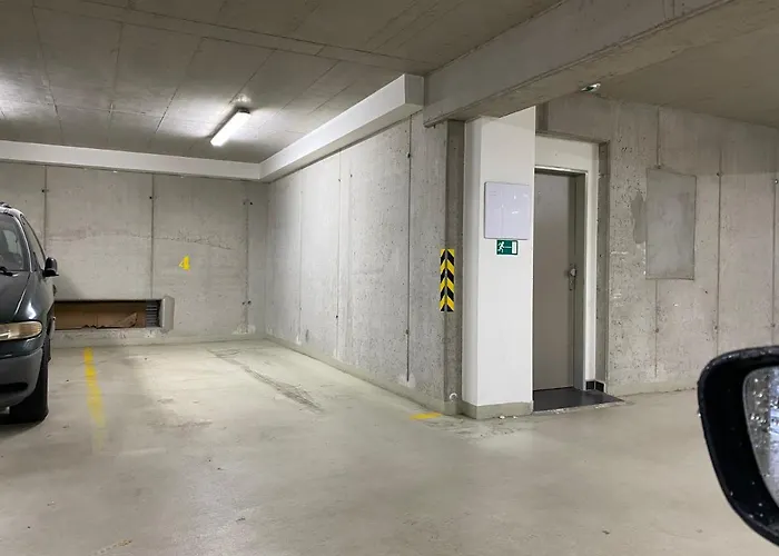 Апартаменти S Garazi A Balkonem