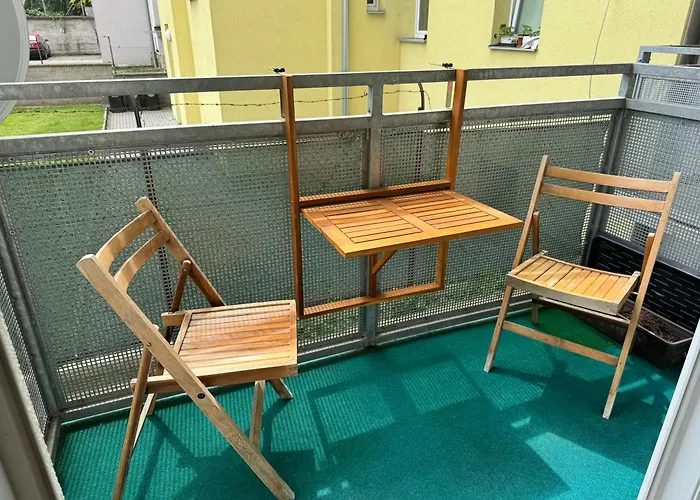 Апартаменти S Garazi A Balkonem *